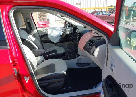 2021 Jeep Compass Limited 4X4 z USA, uszkodzony, nr VIN 3C4NJDCB2MT590959